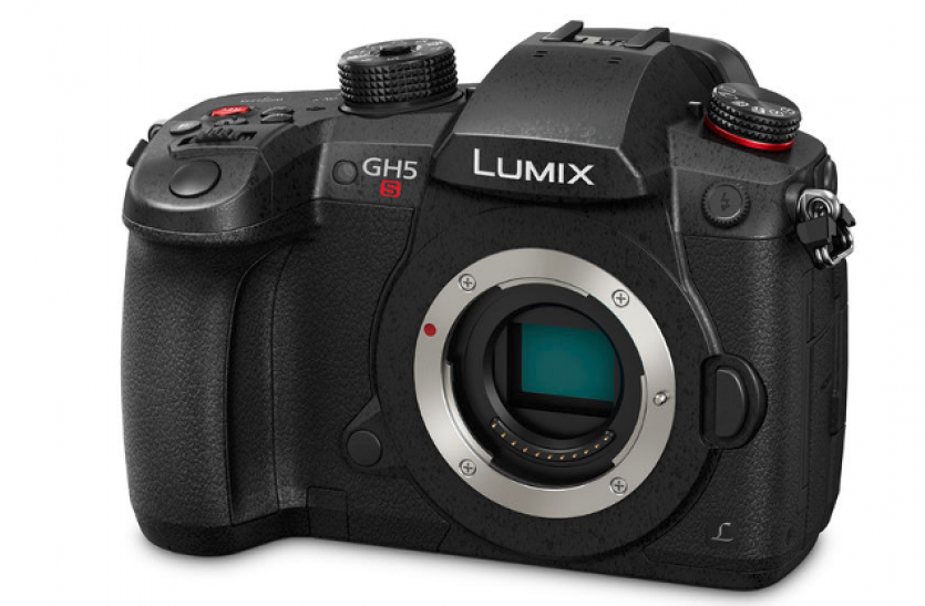 Panasonic Lumix GH5S camera पैनासोनिक ने लॉन्च किया दुनिया का पहला सिनेमा 4K वीडियो रिकॉर्डिंग कैमरा