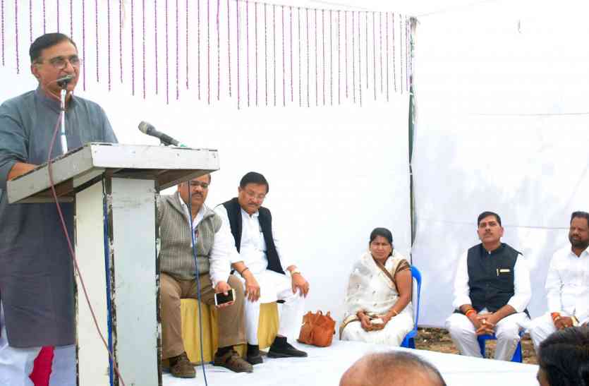 Congress worker meeting भाजपा राज में जो किसान हक मांगता उसे गोली मार दी जाती- बावरिया