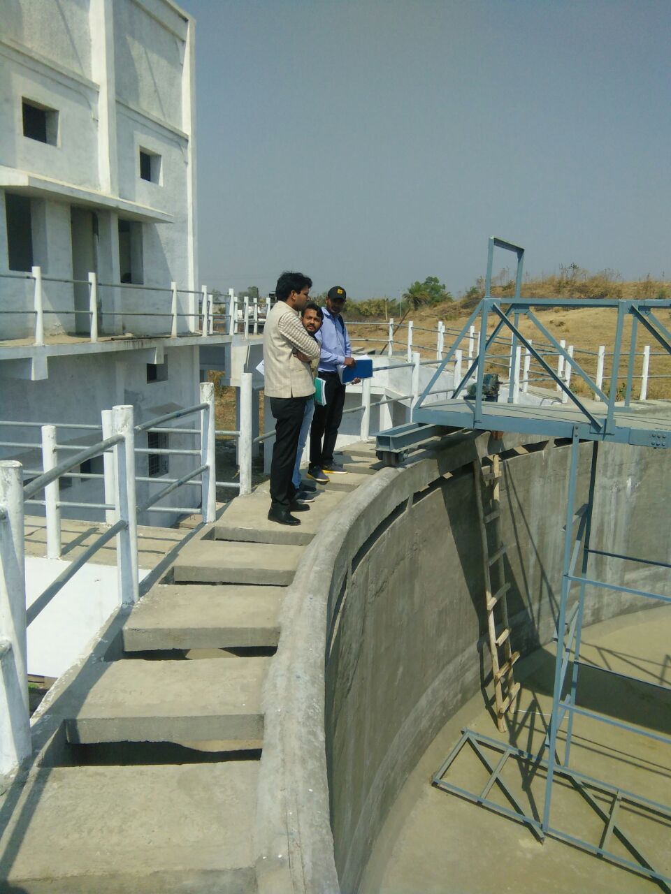 UIDSSMT yojana seoni सिवनी में जलावद्र्धन का हॉल, जहां जी चाहा रोक दिया सड़क और रख दिया पाइप