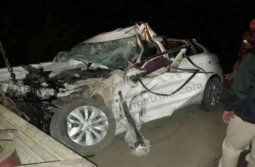 Bhilwara, Bhilwara news, Road accident in bhilwara, Latest news in bhilwara, Bhilwara News in hindi, Hindi News in bhilwara, Latest hindi news in bhilwara कार ट्रक से टकराई, दो साढू समेत तीन की मौत