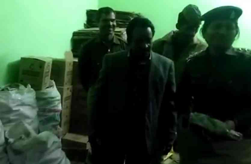 Amethi Crime CO की छापेमारी में वाइन शॉप में मिले सैंप्लिंग के सामान, आबकारी विभाग की मिलीभगत आई सामने