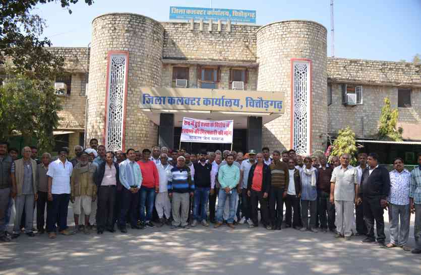 Chittorgarh, Chittorgarh news, Chittorgarh Hindi news, Chittorgarh local news, chittorgarh news in hindi, murder, crime. crime news, Continued murder in the village, police could not catch accused गांव में लगातार हो रही हत्याओं से सदमे में लोग, पुलिस भी खाली हाथ