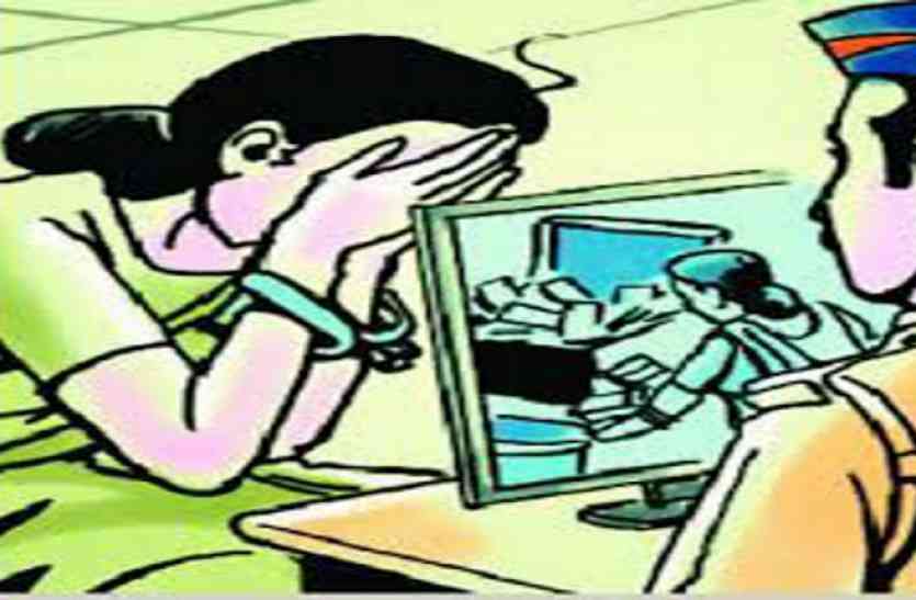 What did the girls do to stay hostel Warden? लड़कियों ने एेसा क्या किया जो हॉस्टल वाडर्न दंग रह गई
