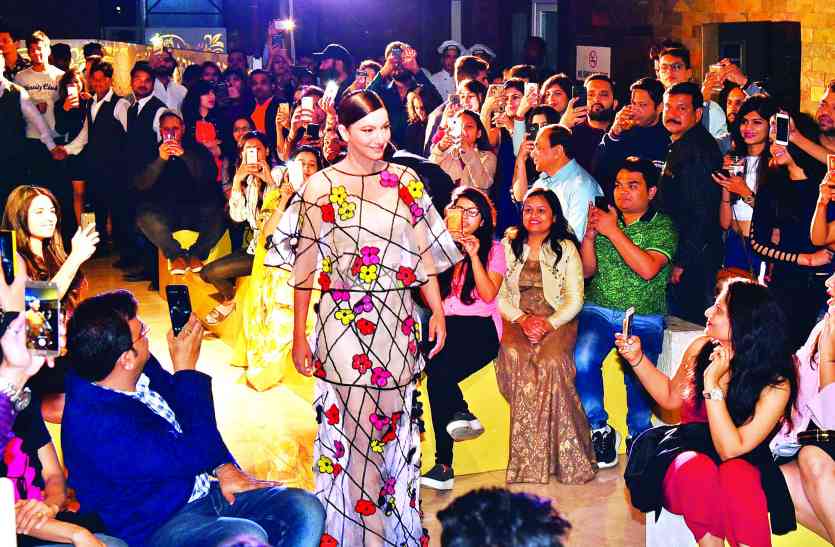 gauhar khan तीन साल की उम्र से खुद सलेक्ट कर रही हूं अपने आउटफिट्स
