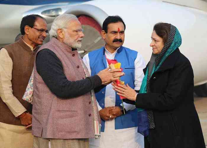 Minister Maya singh