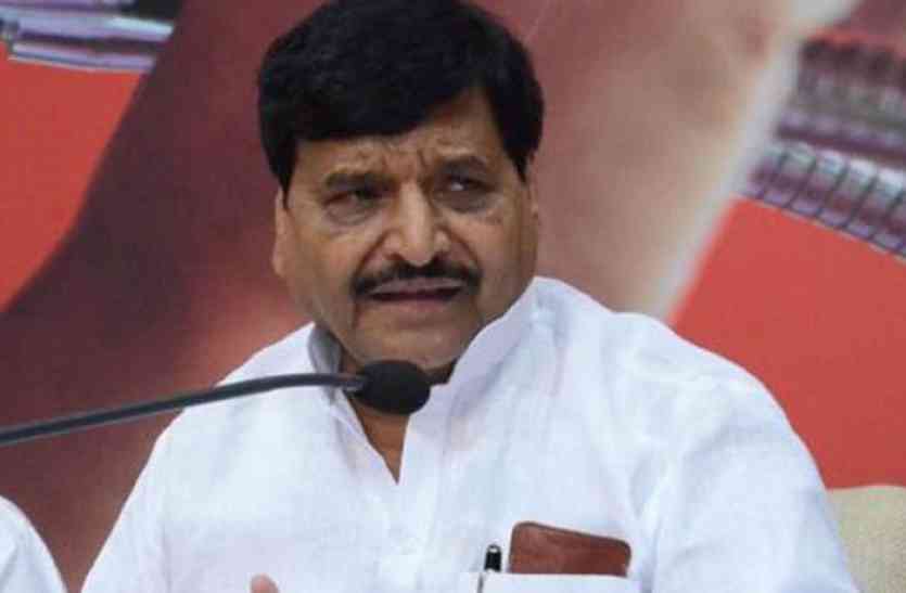 shivapal singh yadav आम जनता के धन की बर्बादी और दिखावा है स्वच्छ भारत अभियान: शिवपाल