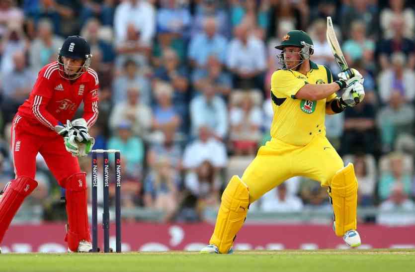 Australia beat England by 7 wickets in t20 triangular series टी-20 त्रिकोणीय सीरीज : आस्ट्रेलिया की लगातार तीसरी जीत, इंग्लैंड को 7 विकेट से हराया