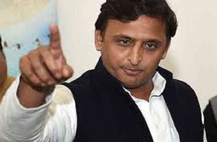 Akhilesh Yadav गोरखपुर में सपा इस अभिनेता पर खेल सकती है दांव, अखिलेश यादव से हो चुकी मुलाकात