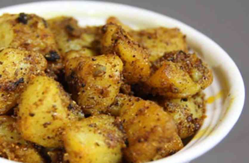 aloo anardana बच्चों को टिफिन में दें आलू अनारदाना की सब्जी