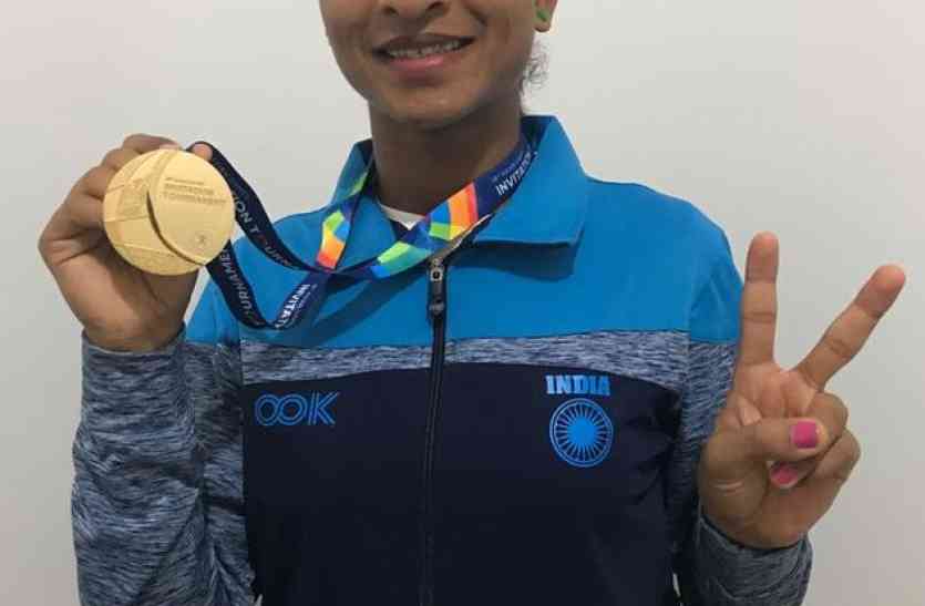 surat photo, dang photo नई उडऩ परी सरिता ने देश के लिए जीता स्वर्ण पदक