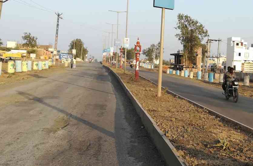 pratapgarh शहर में आवागमन को लगे पंख