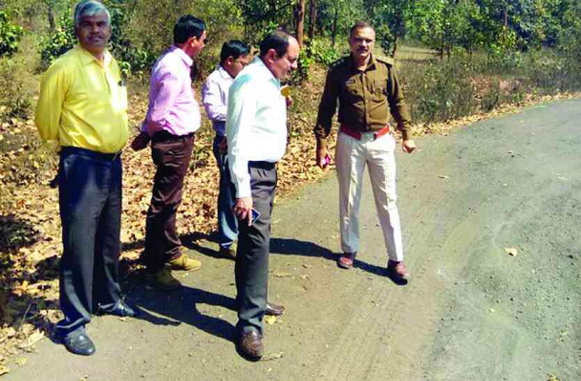 सड़क हादसा रोकने डेंजर प्वाइंट के निरीक्षण में लगी टीम, जांच के बाद प्रशासन को सौंपेंगे प्रस्ताव सड़क हादसा रोकने डेंजर प्वाइंट के निरीक्षण में लगी टीम, जांच के बाद प्रशासन को सौंपेंगे प्रस्ताव
