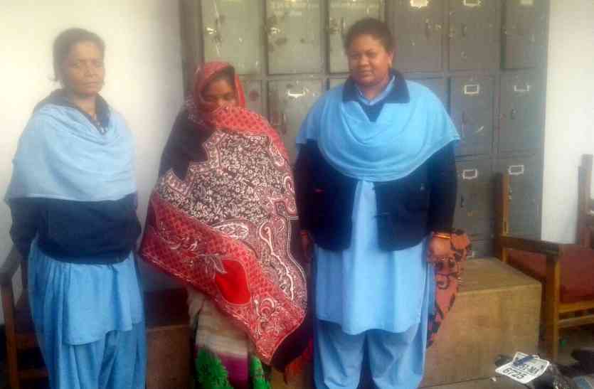 Here women are unconscious Smack Smuggling यहां की महिलाएं बेखौफ करती हैं स्मैक स्मगलिंग