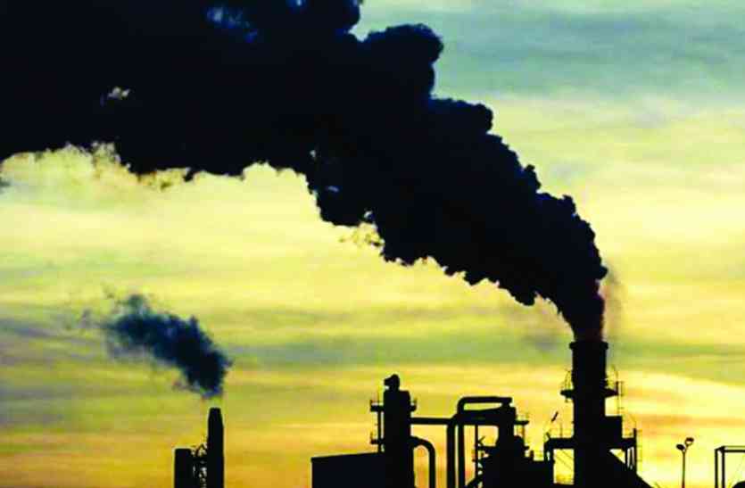 Crores of Surat processors drown after Petcock closure पेटकॉक बंद होने से सूरत के प्रोसेसर्स के करोड़ों डूब गए