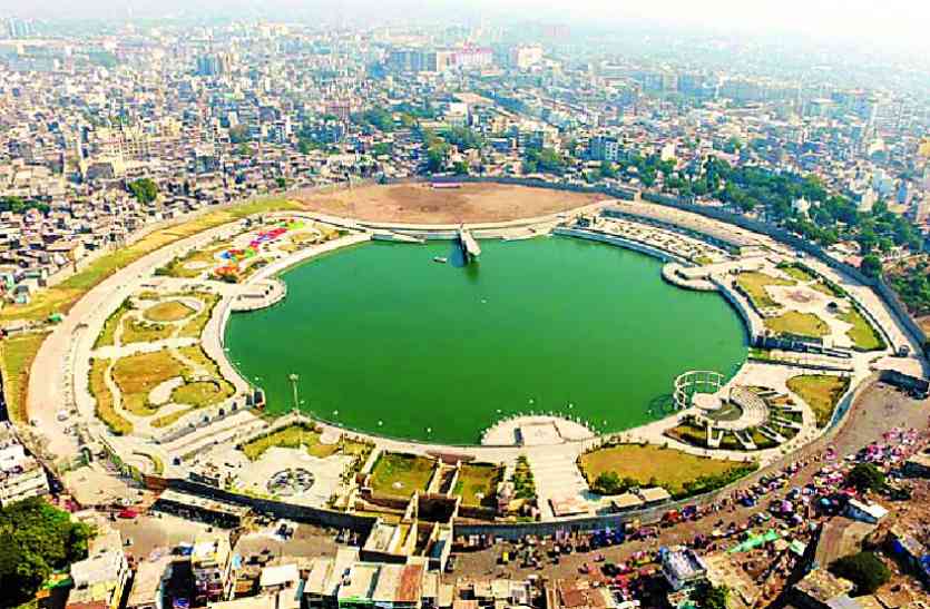pond गोपी तालाब के पानी में तैरेंगे सौर ऊर्जा के पैनल