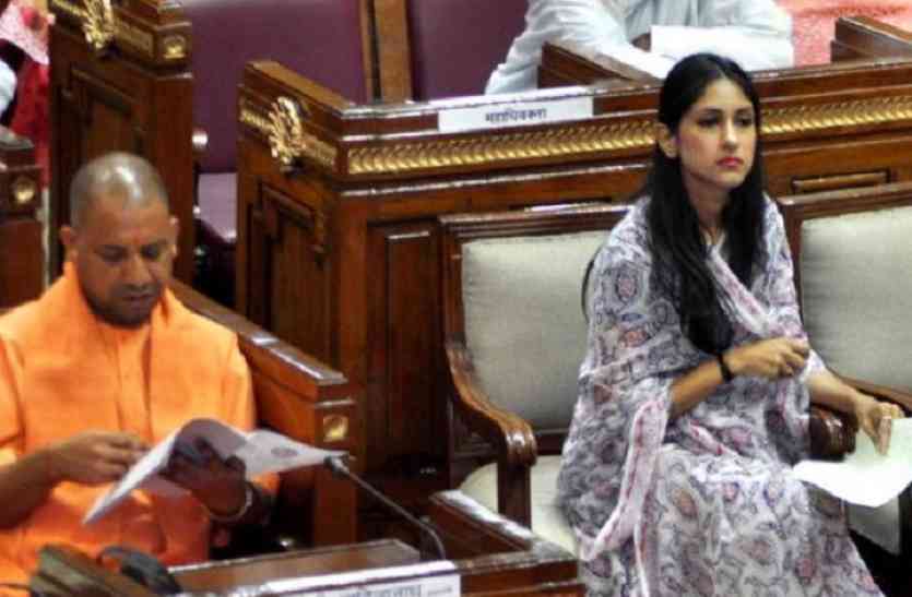 Congress MLA raised कांग्रेस विधायक ने सदन में उठाई सरकारी विद्यालयों की जर्जर स्थिति पर आवाज