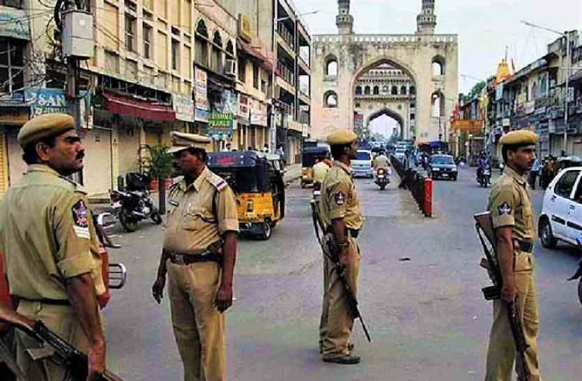 security tight in Hyderabad mosque ईरानी राष्ट्रपति का भारत दौरा आज से शुरू, मोदी और रुहानी मिलकर तय करेंगे पाकिस्तान के खिलाफ चक्रव्यूह