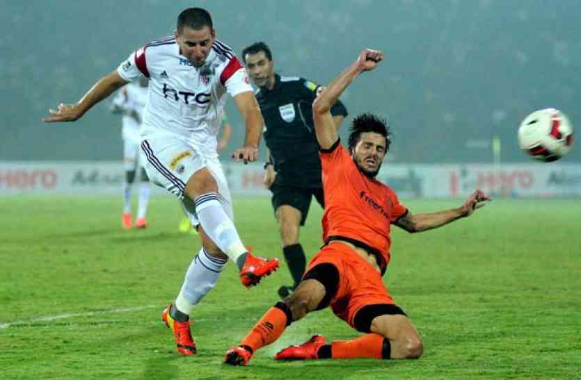delhi dynamos beat northeast united FC by 1-0 in Indian super league ISL : उचे के गोल से दिल्ली ने नार्थईस्ट को हराया