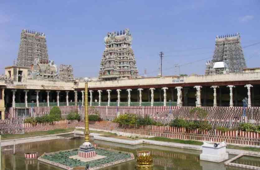 local raised flammable materials near temple in tamilnadu मंदिर परिसर की दुकानों में बिकता है ज्वलनशील सामान