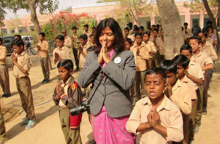 State child rights protection सरहदी गांवों में पहुंची बाल अधिकार अलख यात्रा