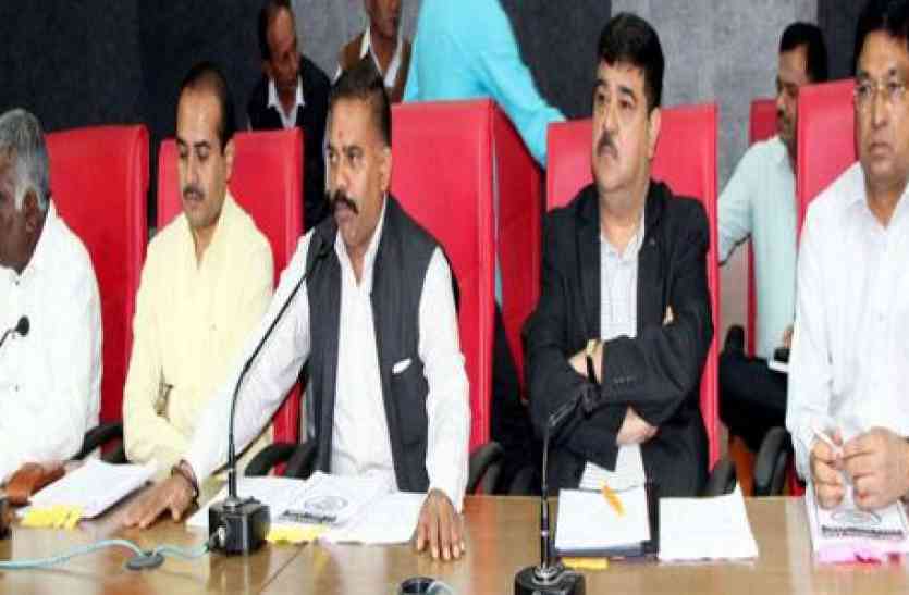 Budget of Rajkot District Panchayat राजकोट जिला पंचायत के सदस्यों की ग्रांट ५ लाख बढ़ाई