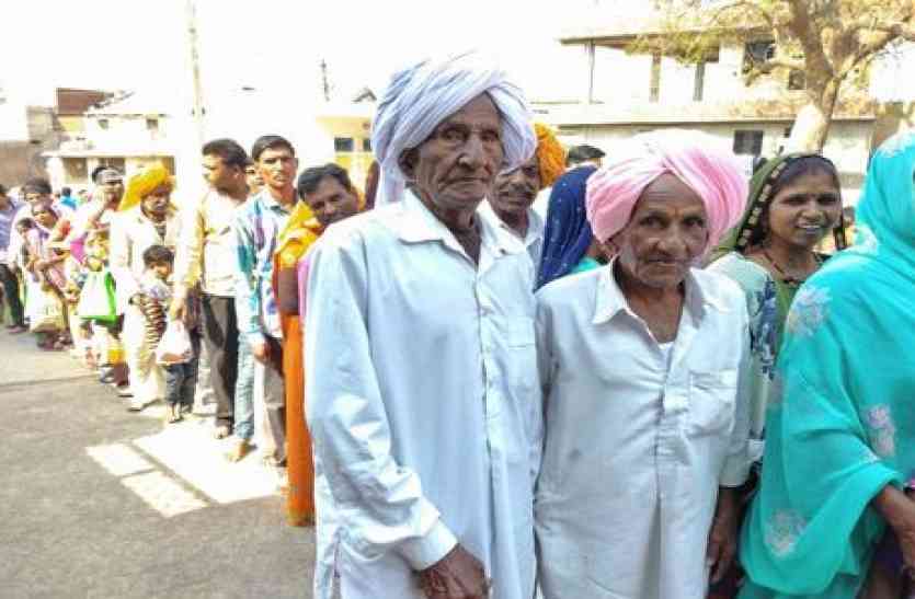 patrika ...जाने आज क्यों लगता विरूपाक्ष महादेव बिलपांक पर भक्तों का जमघट