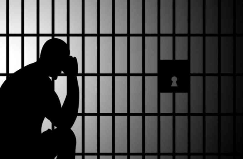 accused arrested जेल में बैठकर हत्या का षड्यंत्र रचने वाले आरोपी को प्रोडक्शन वारंट पर किया गिरफ्तार