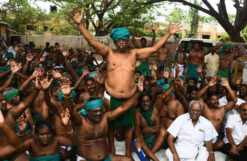 Chennai, Tamil Nadu, Farmer, Protest, Cavuery, Water. Dispute, पानी की जंग में पीसता जा रहा किसान!
