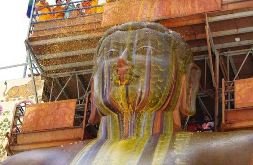 Mahamastakabhishek Mahotsav महामस्तकाभिषेक महोत्सव: कश्मीर से केसर, आंध्र प्रदेश से आया चंदन