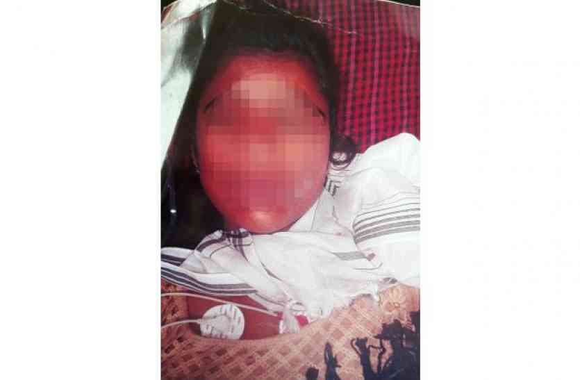 painful story of teenage girl death,The boy threatened to take him out of the house, police did not listen, then the girl took poison,Pen Story of Death,Girls death ,Girl stabbing ,Padmavat ,Goggle girl ,Priya Prakash,Crime in Jabalpur,Attempt to suicide,teenage girl suicide in jabalpur,Jabalpur, painful story of life: बेटी ने चाय के साथ पी लिया जहर, वजह जानकार कांप गई रूह