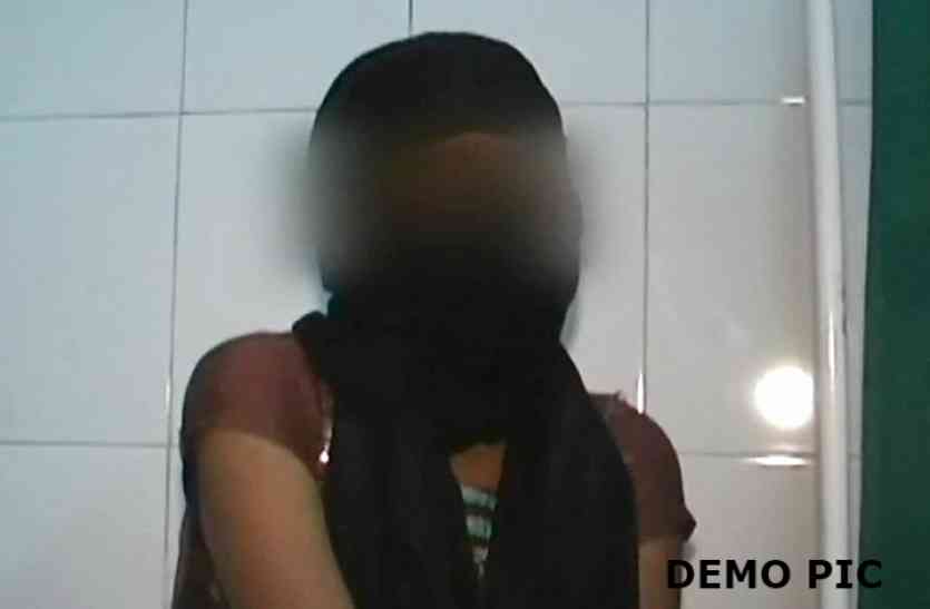 Molestation आजमगढ़ में छात्रा के छेड़खानी, विरोध करने पर पीट-पीटकर अधमरा किया