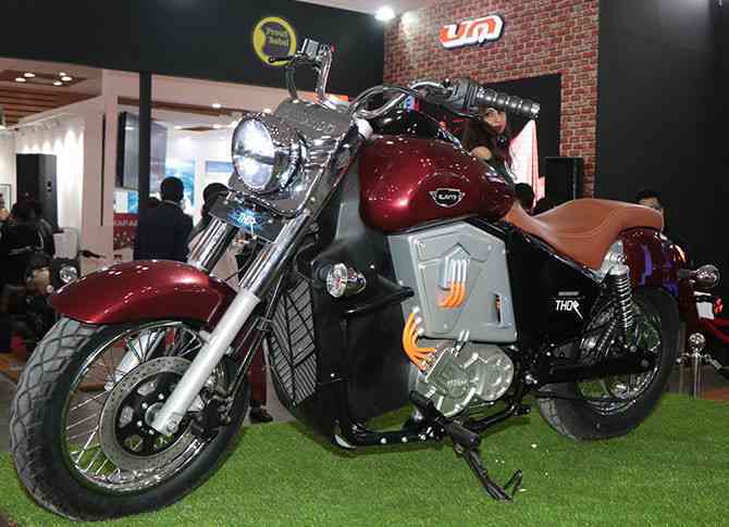 UM Renegade Thor Electric Cruiser Bike UM Renegade Thor Electric Cruiser Bike