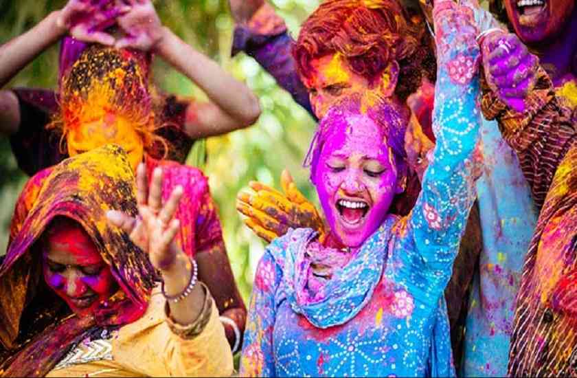 holi 2018 shubh timing and holi tips होली खेलने जाएं तो करें ये उपाय