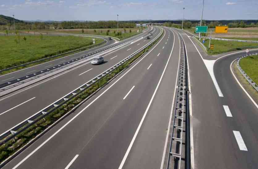 narmada express way road project and yamuna expressway news,नर्मदा एक्सप्रेस वे रोड मैप,narmada express highway road,expressway in madhya pradesh,narmada expressway route,chambal expressway route map,yamuna expressway route,yamuna expressway accident,NHAI,nhai jabalpur,MPRDC the toll rate hike,mprdc,MPRDC Gwalior,MPRDC jabalpur,nitin gadkari ministry ,nitin gadkari minister of road transport and highways of india,Jabalpur, longest express way in MP: इस एक्सप्रेस वे पर बन रहे अनेक बायपास, घटेंगी दूरियां