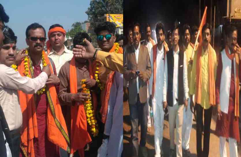 Hindu Yuva Vahini 100 किमी. दूर से पैदल ही लखनऊ आ रहे हैं हिंदू युवा वाहिनी के कार्यकर्ता, सीएम योगी से आमने-सामने करेंगे ये बड़ी बात