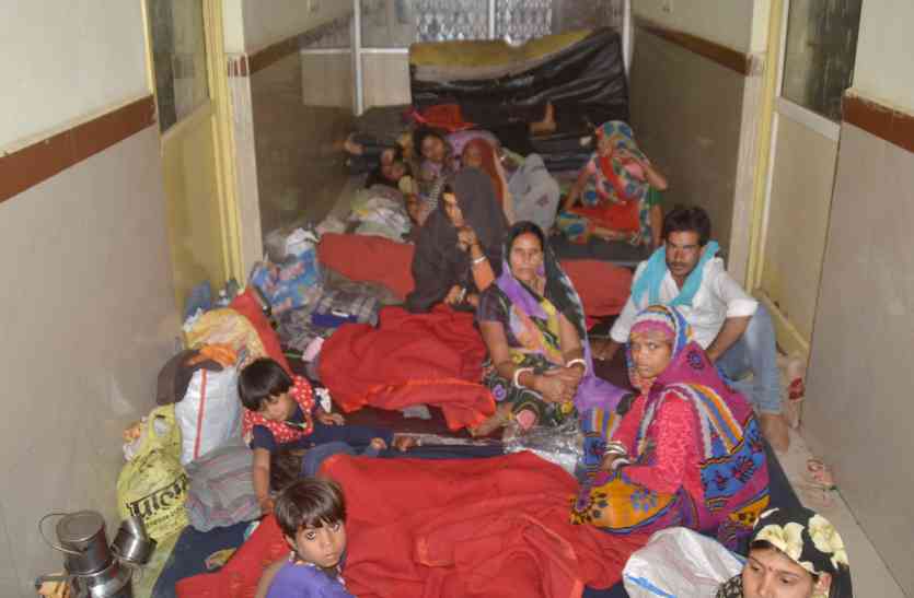 district hospital तीन माह में 29 नवजात की मौत 156 गर्भवतियों में खून की कमी
