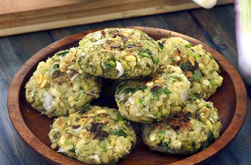 moong sprout and green onion tikki ईवनिंग स्नैक्स में बनाएं यमी अंकुरित मूंग और हरे प्याज की टिक्की