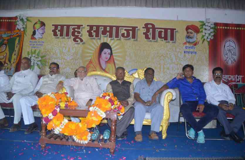 bjp news,congres gujarat,PM Modi brother Prahlad Modi,congres news,BJP Gujrat,Rewa news in hindi MP, मोदी ने कहा...अपने नाम के बाद लगाओ ‘मोदी’