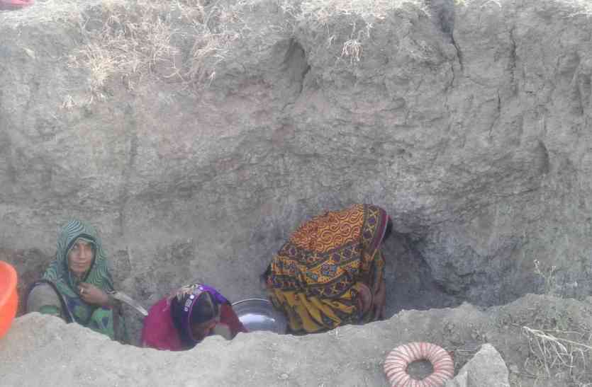 pratapgarh नहीं है जान की परवाह