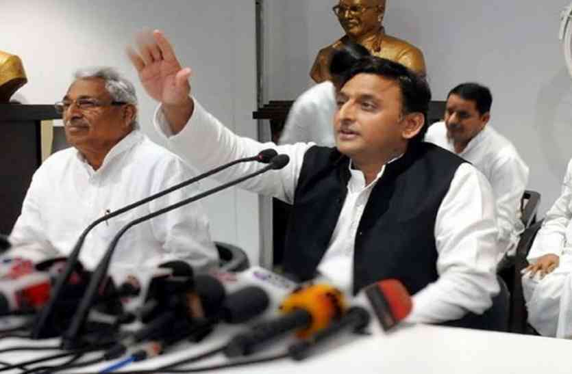 akhilesh yadav अखिलेश यादव ने शिवपाल यादव पर लिया बड़ा फैसला, देंगे सबसे बड़ा पद