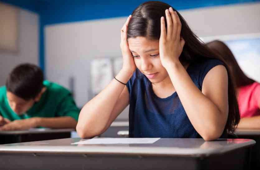 exam stress परीक्षाओं में आजमाएं ये 4 हेल्थ टिप्स, आएंगे शानदार मार्क्स