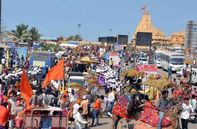Construction of a new temple in Golokdham started श्रृंगारित ऊंटों ने जमाया आकर्षण