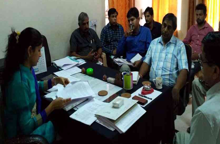Jaisalmer patrika JAISALMER NEWS- पानी के संकट और बीमारी पर नहीं लगा अंकुश तो महिला एसडीएम ने सुझाया कुछ ऐसा कि....