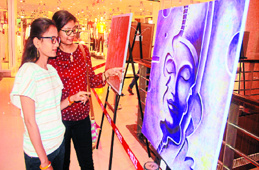 art exhibition वरिष्ठ और युवा कलाकारों का ताजगी भरा काम