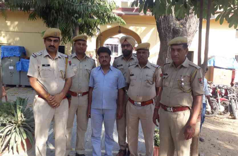 Murder news in kotputli आठ लाख रुपए के लालच में किया कांस्टेबल का कत्ल