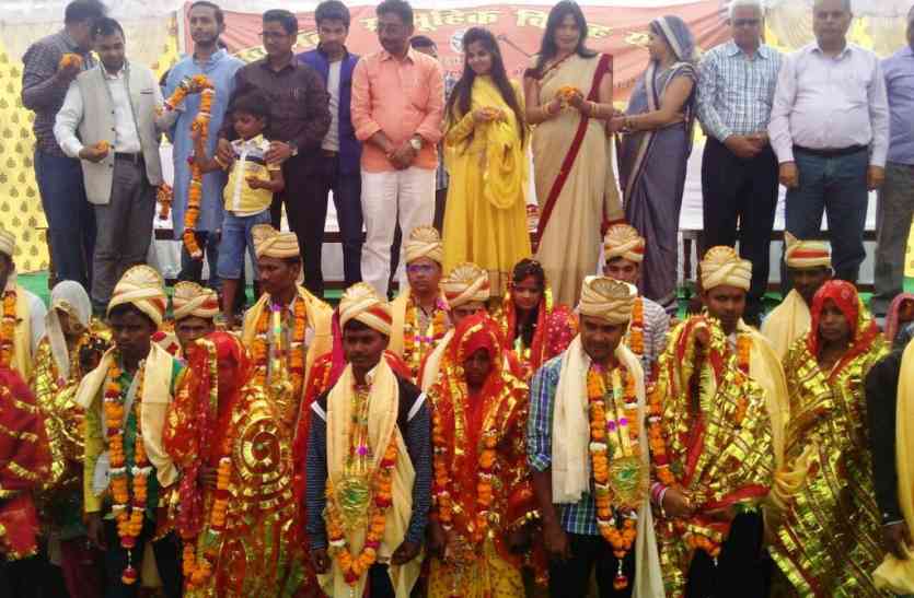 sultanpur सोलह वर-कन्याओं ने किया सात जन्मों तक साथ निभाने का वादा