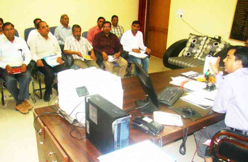pratapgarh यातायात व्यवस्थाओं पर हुई चर्चा