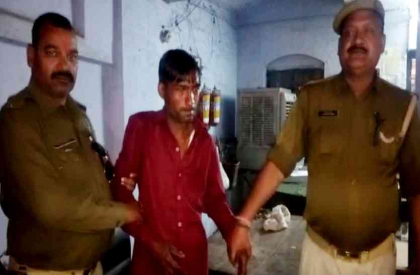 fake District supply officer राशन कोटेदारों से वसूली करते पकड़ा गया फर्जी जिला आपूर्ति अधिकारी
