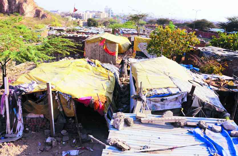 Jaipur News राजधानी में बढ़ रहा कच्ची बस्तियों का दायरा, बस्ती कच्ची और वोट पक्के