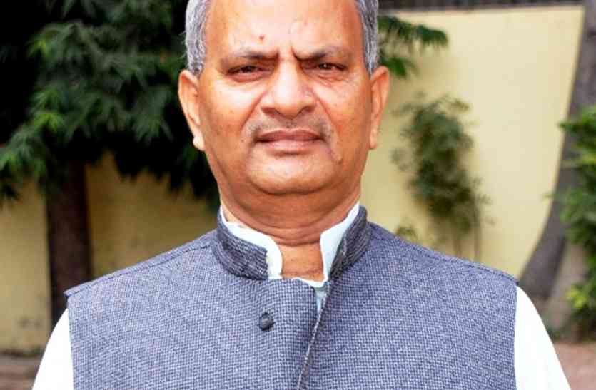 फूलपुर और गोरखपुर लोकसभा सीटों में चल रही मतगणना, बढ़त पर सपा प्रदेश अध्यक्ष गदगद सपा प्रदेश अध्यक्ष बोले जीत की ओर बढ़ रहा दल, बाजीगिरी नहीं की तो सरपट दौड़ेगी साइकिल
